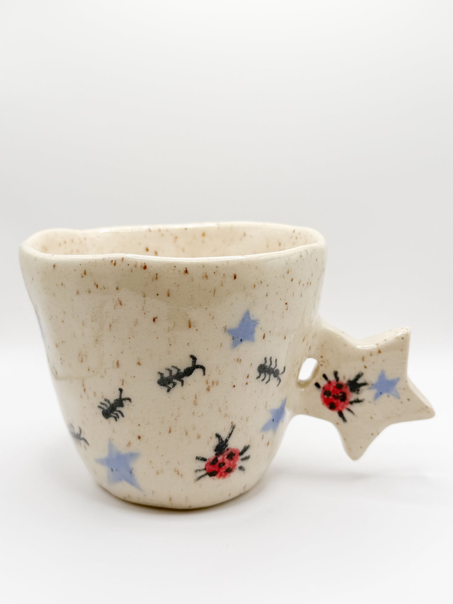 ⊹₊⟡⋆ star handle bug mugs ! ⊹₊⟡⋆