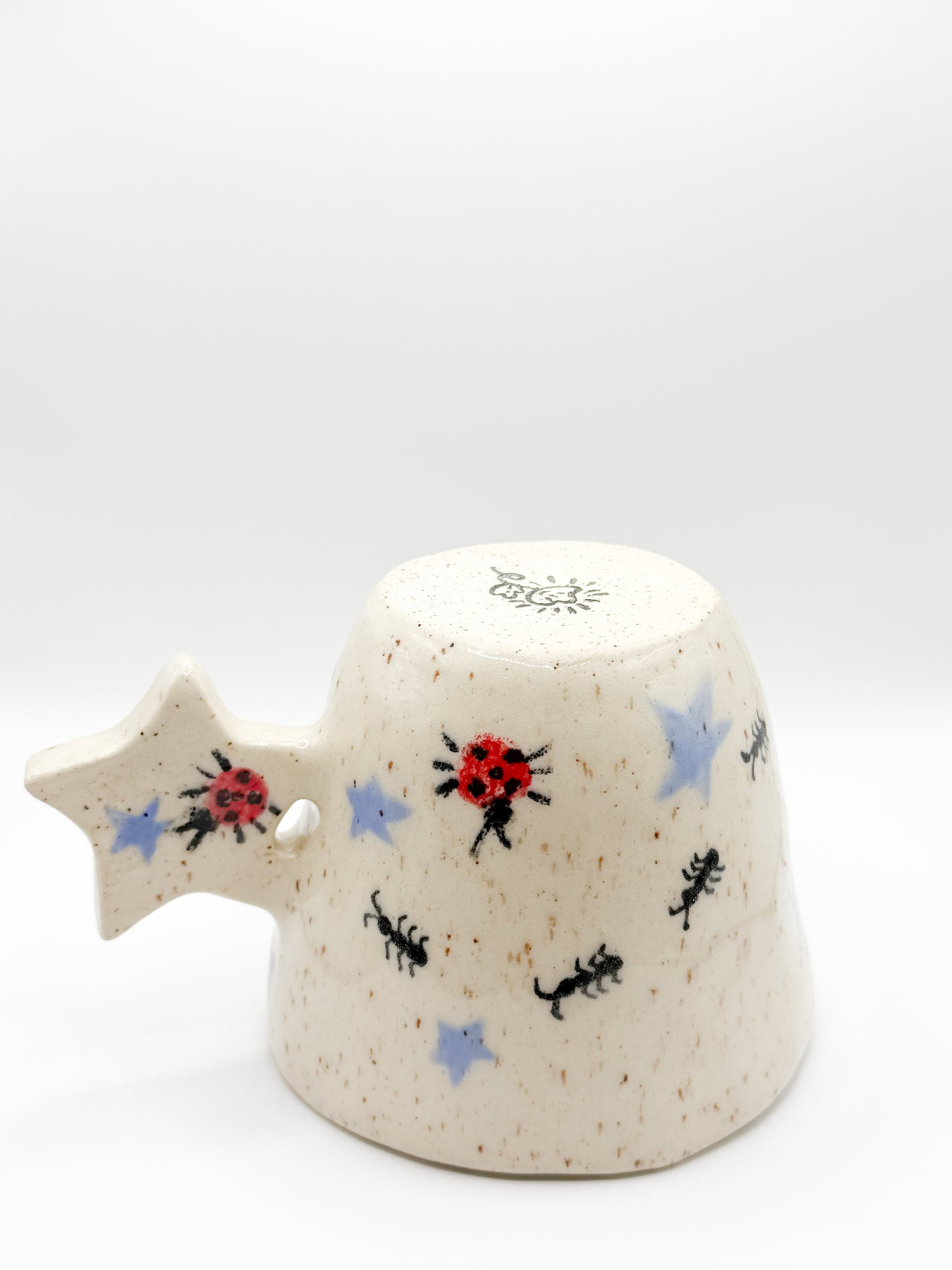 ⊹₊⟡⋆ star handle bug mugs ! ⊹₊⟡⋆