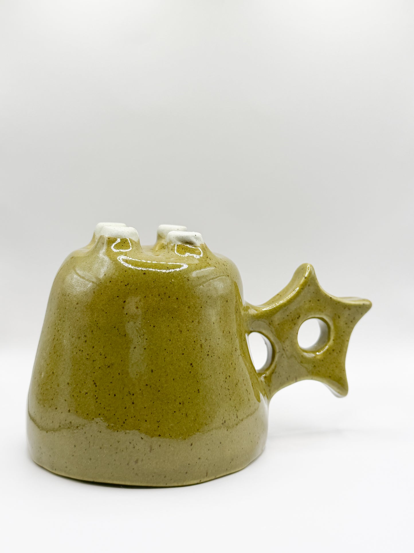 ~ ⊹₊⟡⋆star handle mug ~ with feet ! ⊹₊⟡⋆
