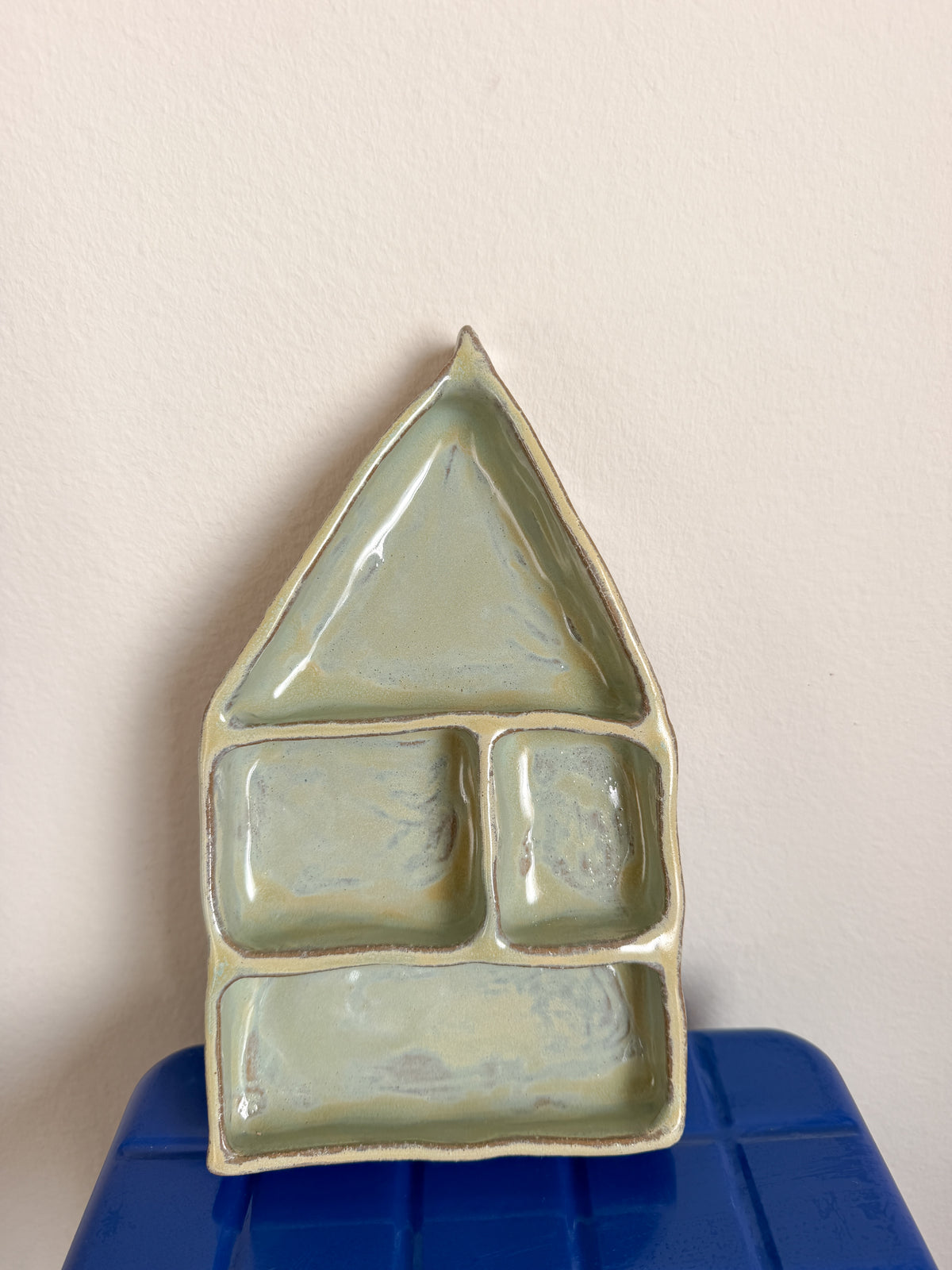 ⊹₊⟡⋆house shaped trinket shelf/tray⊹₊⟡⋆