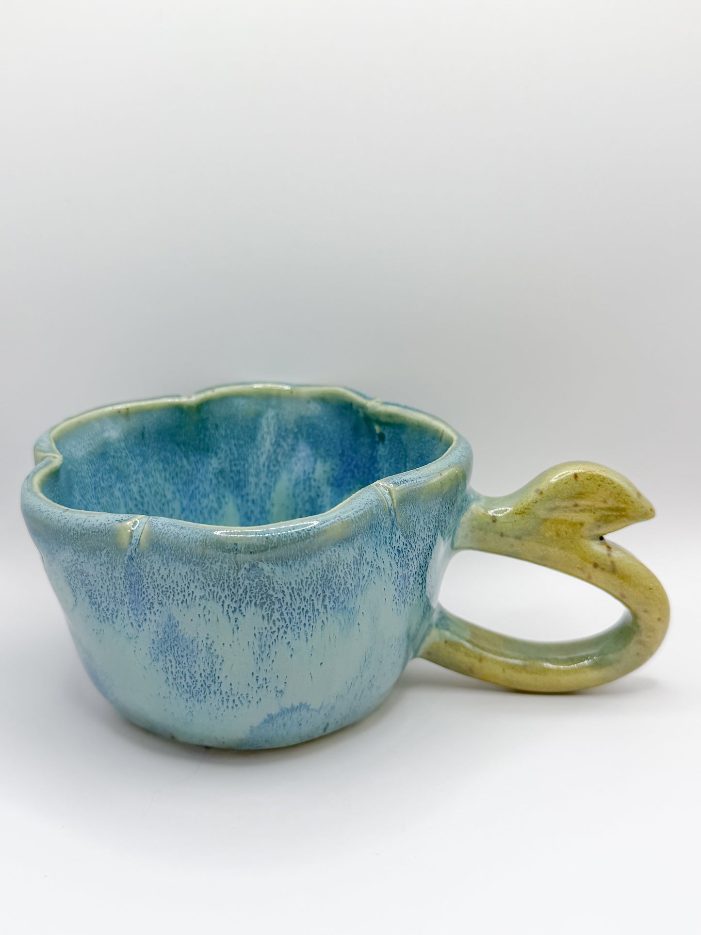 ⊹₊⟡⋆ ceramic flower shaped coffee mug/tea cup ~ ⊹₊⟡⋆