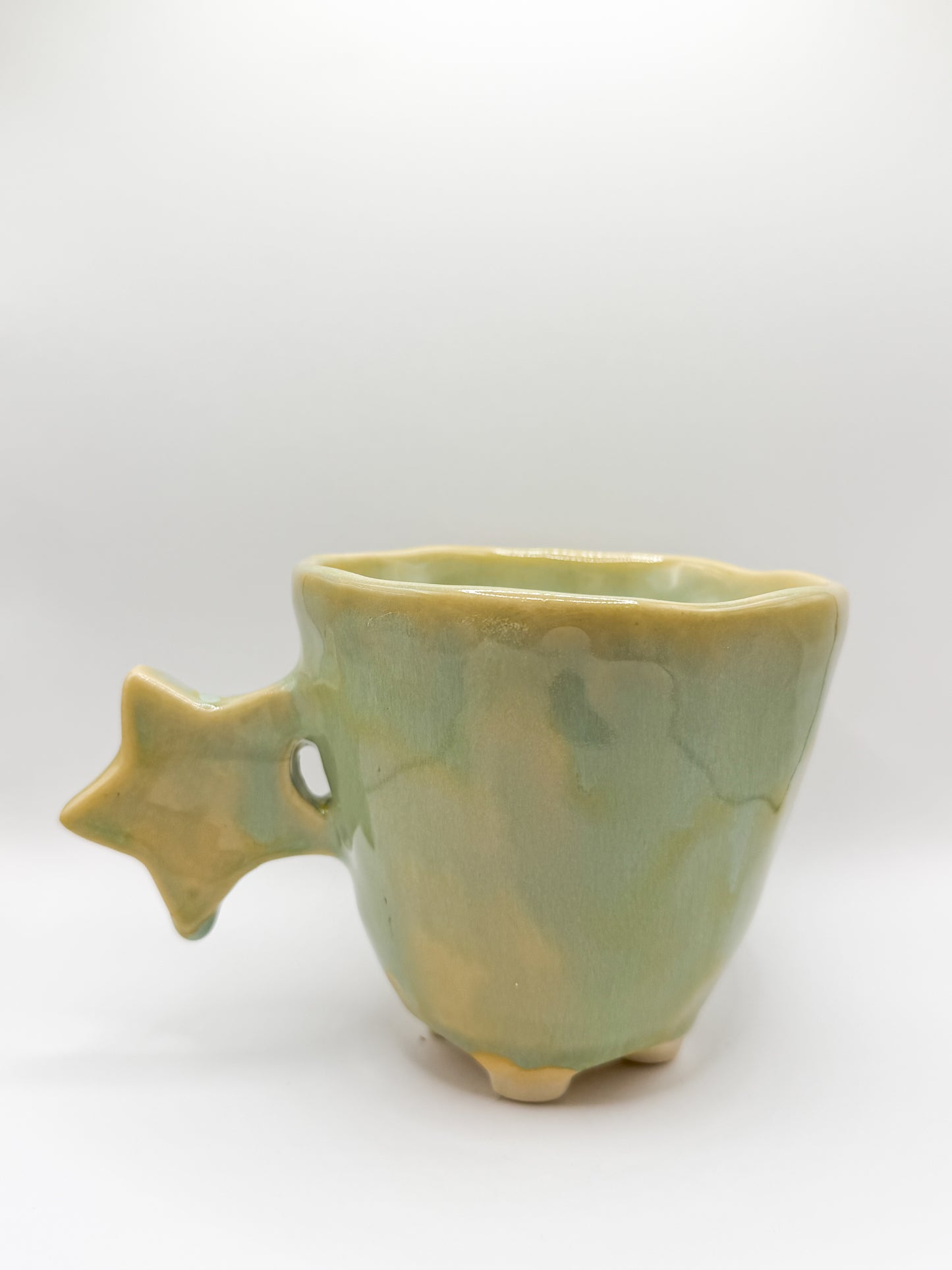 ~ ⊹₊⟡⋆star handle mug ~ with feet ! ⊹₊⟡⋆